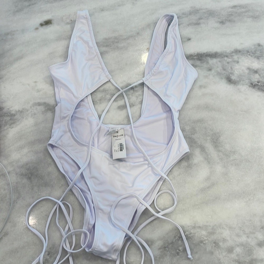 NWT: YANDY SUMMER GLOW ONE PIECE SWIMSUIT